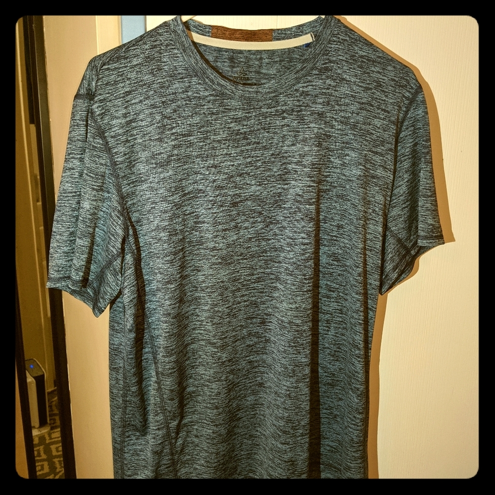 Men's shirt